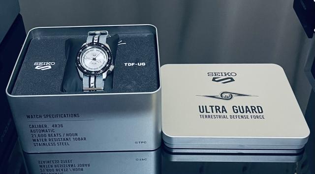 【新品】【即納】【限定】Seiko 5 Sports ULTRASEVEN Limited Editon SBSA195 55周年記念 ウルトラセブン コラボ セイコー 腕時計 46,199円