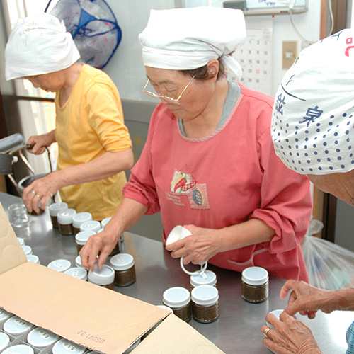 ○お取り寄せ】大分県佐賀関名産 最中に入ったくろめ味噌汁 くろめ藻