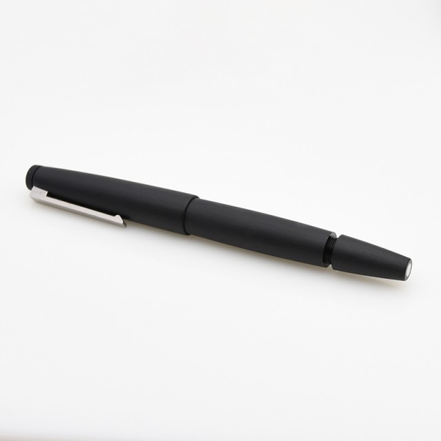 【対応可】ラミー LAMY 2000 万年筆 ブラック 黒 BLACK EF 極細字/F 細字/M 中字 L01 人気 14金 ブランド 筆記具｜au  PAY マーケット