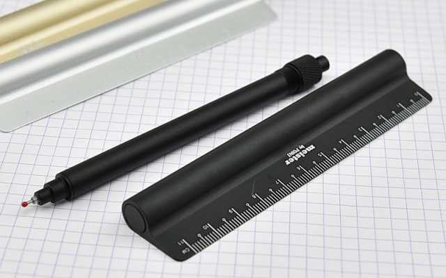 pen in ruler