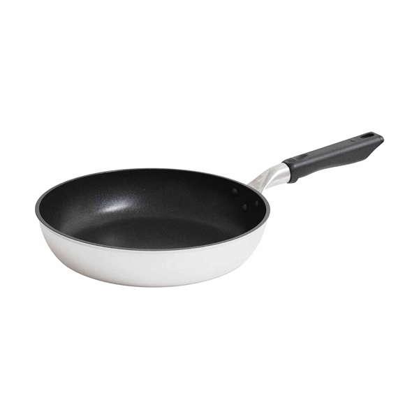 フライパン 26cm リステア リサイクルアルミ使用 軽量 内面フッ素加工 ガス火専用の通販は 4,713円