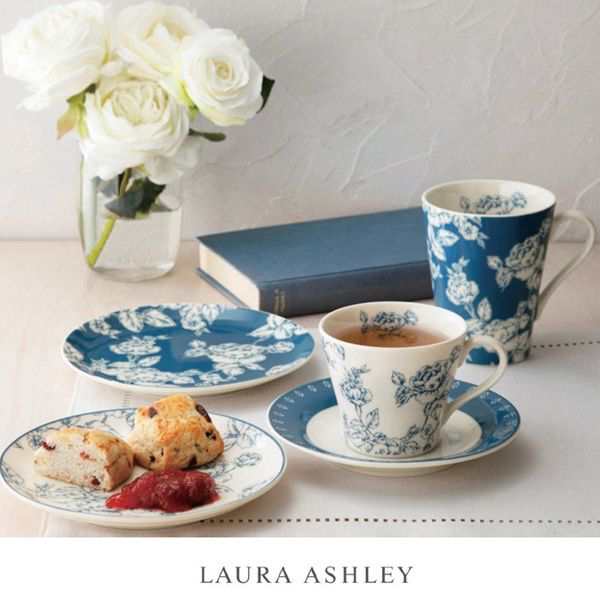 LAURA ASHLEYローラアシュレイ「サマーローズ・ペアカフェセット」 (母の日 カップ ソーサー 2客 16cmプレート皿2枚 花柄  ケーキ皿)｜au PAY マーケット