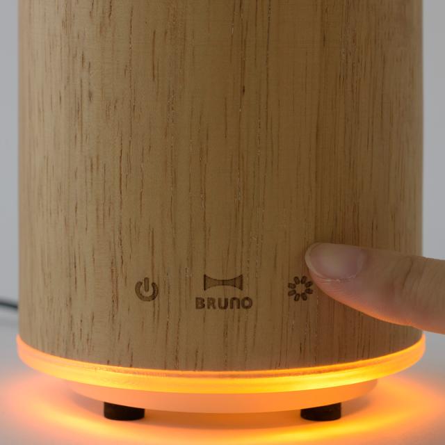 Bruno ブルーノ 加湿器 超音波式 アロマオイル ディフューザー ウッドアロマミスト 一人暮らし リビングの通販はau Pay マーケット スニークオンラインショップ Au Pay マーケット店