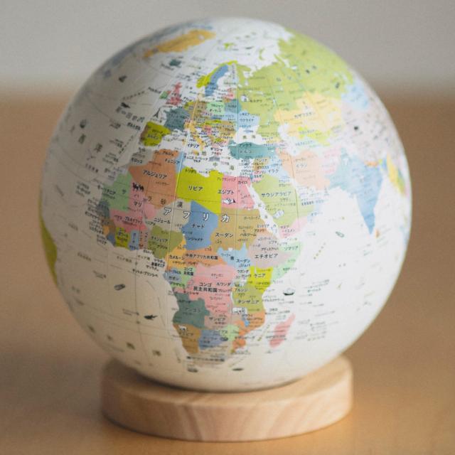 ほぼ日 アースボール 地球儀 小学生 子供用 スマホ タブレット 対応