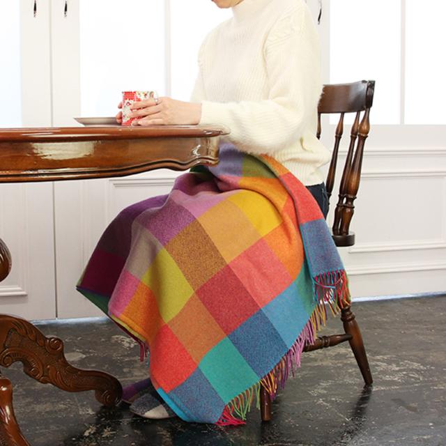 AVOCA アヴォカ ヘルファイア ストール マフラー ブランケット ひざ掛け レディース チェック柄 大判 厚手 ウール HELLFIRE 母の日の通販は