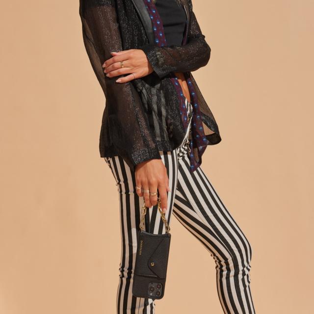 ◇バンドリヤー ドナ サイドスロット タン iPhone15 BANDOLIER iPhone