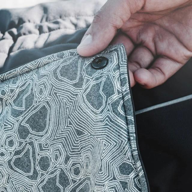 フルッタ Hurtta 犬 服 オーバーオール 犬服 冬 アウター 大型犬 防寒 EXTREME OVERALLS グレー