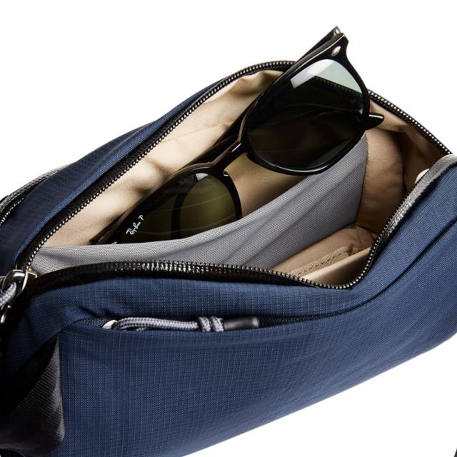 ベルロイ Bellroy バッグ クロスボディバッグ ベンチャー レディ スリング 2.5L メンズ レディース 軽量 耐水 斜め掛け ネイビー