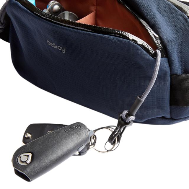 ベルロイ Bellroy バッグ クロスボディバッグ ベンチャー レディ スリング 2.5L メンズ レディース 軽量 耐水 斜め掛け ネイビー