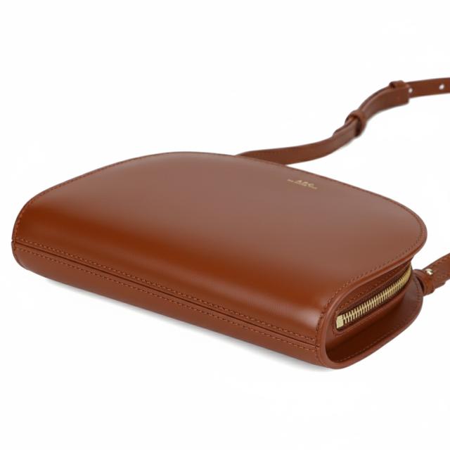 A.P.C. アーペーセー ショルダーバッグ デミルーン レディース 斜めがけ 軽量 DEMI-LUNE LEATHER CLUTCH ブラック ブラウン PXAWV F61596_4