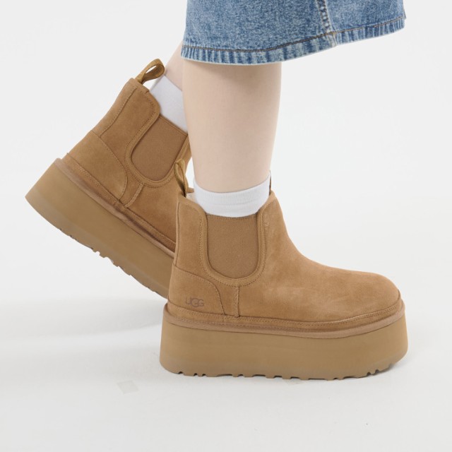 UGG ニューメル プラットフォーム チェルシー　厚底ブーツ　黒　24cm