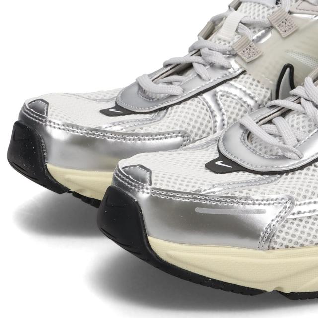 ナイキ NIKE V2K ラン スニーカー メンズ V2K RUN ホワイト 白 HJ4497-100