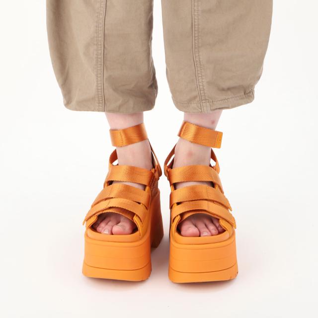 UGG アグ サンダル ストラップサンダル ゴールデンライズ レディース