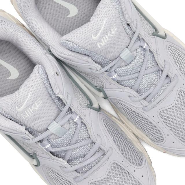 ナイキ NIKE スニーカー メンズ レディース V5 RNR ライト グレー II6292-005