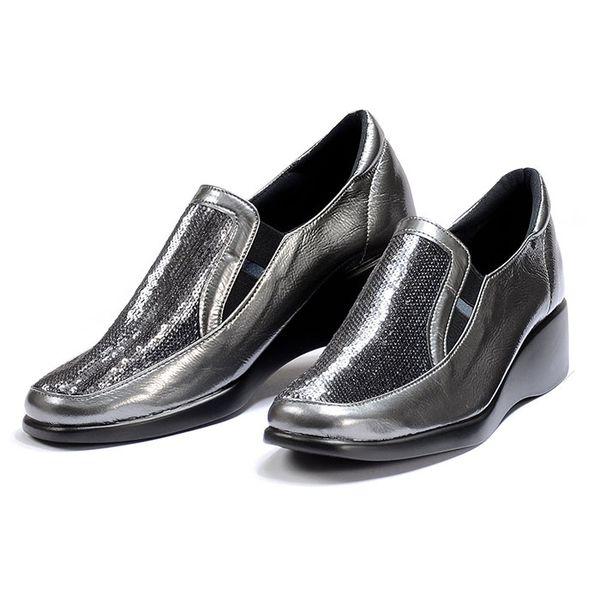 K14249-6 横伸びスパンコールシューズ ガンメタ 22．5cm K142496の通販は 5,463円