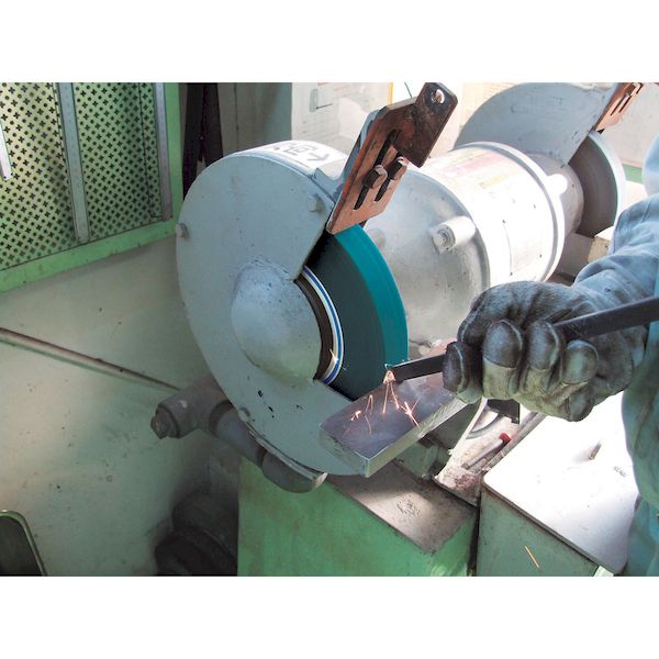 ノリタケ 1000E00540 汎用研削砥石 Ａ３６Ｐ濃青 ２５５Ｘ２５Ｘ１９．０５ 1000E00540 汎用研削砥石 A36P濃青 ノリタケカンパニーリミテの通販は