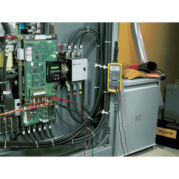 ＦＬＵＫＥ 87-5 工業用マルチメーター８７−５ 真の実効値 875_4