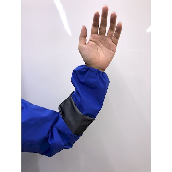 前垣 AP2700 BLUE 4L ＡＰ２７００　ゴアテックス制電レインスーツ　４Ｌサイズ AP2700BLUE4Lの通販は