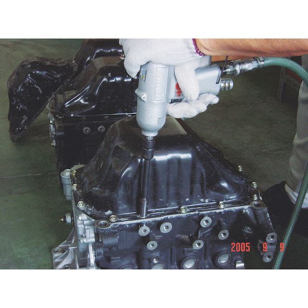 【個数：1個】ヨコタ工業 YW-14PRK インパクトレンチ ＹＷ−１４ＰＲＫ YW14PRK 444-7310_1