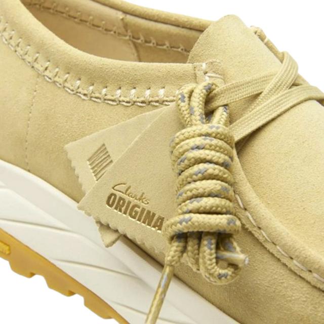 CLARKS(クラークス)ワラ エデン ロー スニーカー モカシン シューズ メープル ベージュ スエード ビブラム レースアップ メンズ Walla Eden Lo 26176533