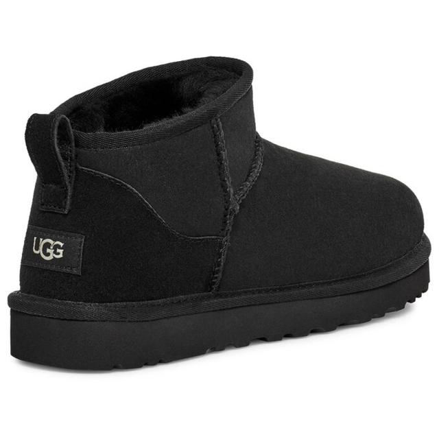 アグ UGG 靴 ショートブーツ M8 ムートン 黒 レディース クラシックショート 美品 UGG ブラック ムートンブーツ リボン付き UGG アグ ムートンブーツ