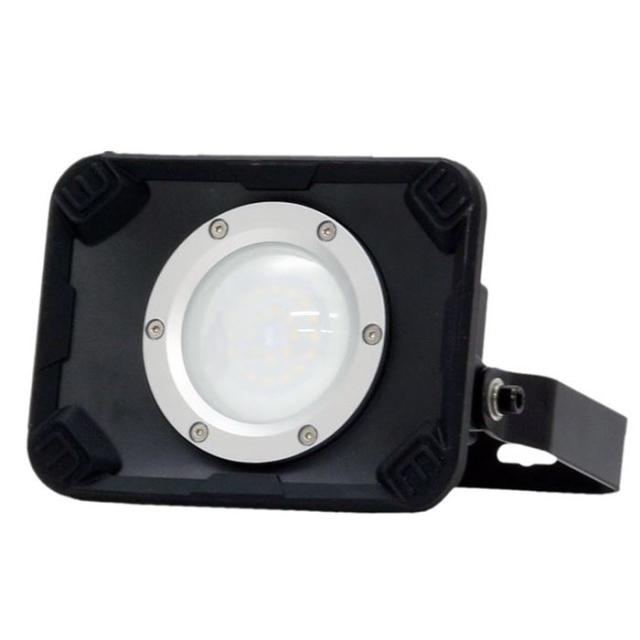 LED投光器 15W 充電式 プロ仕様 ハイパワー 投光器 2,200mAh リチウム