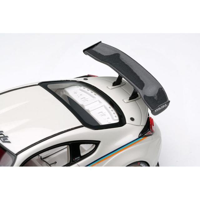 1/43 トラスト グレッディ GR86 ターボ 東京オートサロン2023 クリスタルホワイトパール メイクアップ EM664