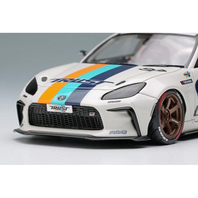 1/43 トラスト グレッディ GR86 ターボ 東京オートサロン2023 クリスタルホワイトパール メイクアップ EM664