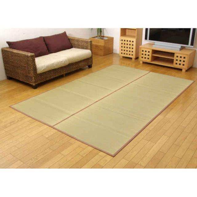 北海道・沖縄・離島配送不可 代引不可 い草 上敷きカーペット ござ 江戸間3畳 約176×261cm 畳の日焼けや汚れ防止に 無染土・無着色い草使用 裏面不織布張り クッション性 青森ヒバ加工 抗菌防臭 DX素肌美人 模様替え IKEHIKO 1401633の通販は 11,858円