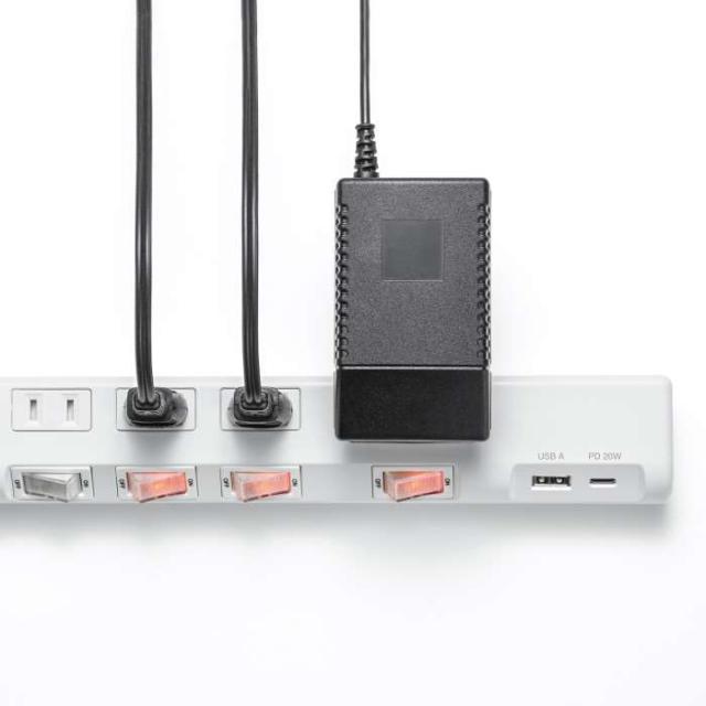 即納 代引不可 節電タップ 差込口形状2P 6個口 3m ホワイト コンセント 電源タップ AC雷ガード 個別スイッチ スイングプラグ サンワサプライ TAP-B108UC-3Wの通販は