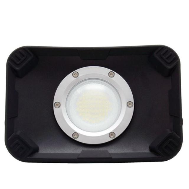 LED投光器 25W 充電式 プロ仕様 ハイパワー 投光器 2,200mAh リチウムイオン電池 防塵防水IP65 耐衝撃IK07 富士倉 SVB-25Wの通販は 10,722円