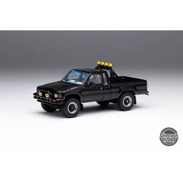 Japan おもちゃ・趣味 1/64 トヨタ 1985 ハイラックス 4x4 SR5