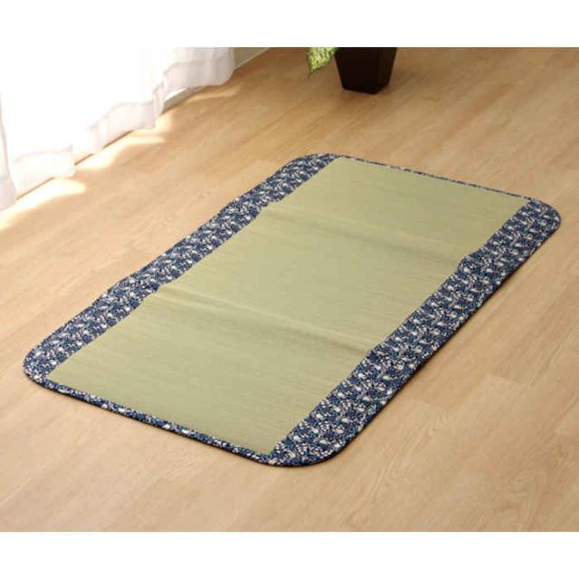 北海道・沖縄・離島配送不可 代引不可 ベビーマット い草マット フリーマット 約70×120cm 三つ折り 中材:固綿15mm 空気清浄 消臭 吸汗 持ち運び 洗濯不要 夏用 春夏用 寝具 純国産 日本製 ことり ネイビー IKEHIKO 7538209の通販は 5,041円