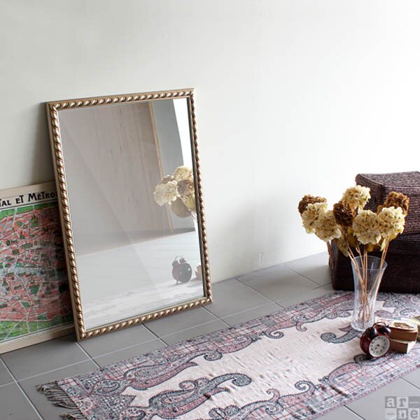 ウォールミラー アンティークミラー ホワイト 壁掛けミラー おしゃれ 鏡 幅67cm 高さ97cm F 005wm6090の通販はau Pay マーケット Atomインテリア