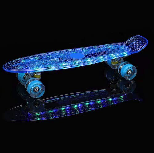 キッズ コンプリートスケートボード 55.8センチ ブルー Yhstapery 子供用 スケボー 光るスケートボード Kids Skate Board  with Led Light｜au PAY マーケット