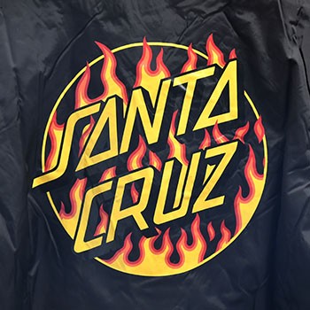 サンタクルーズ × スラッシャー コーチジャケット コラボ ブラック フレイム ドット メンズ SANTA CRUZ THRASHER FLAME  DOT JACKET スケの通販はau PAY マーケット - Voks | au PAY マーケット－通販サイト