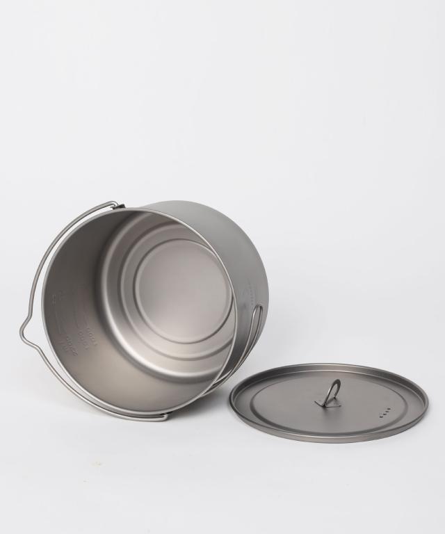 《 チタンハンギングポット 2800ml/ シングルウォール　》【S’more /Titanium Hanging Pot 2800ml】 キャンプ ポット チタン クッカー 調理器具 チタンマグ 2800 蓋 蓋つき 湯切り シングル アウトドア チタン食器 直火 折り畳みハンドル [シングルウォール]