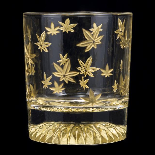 黄金のロックグラス(全周柄 もみじ) 送料無料 【お届け不可地域：北海道・沖縄・離島】/ お取り寄せ お土産 ギフト プレゼント 特産品 バレンタイン おすすめ /