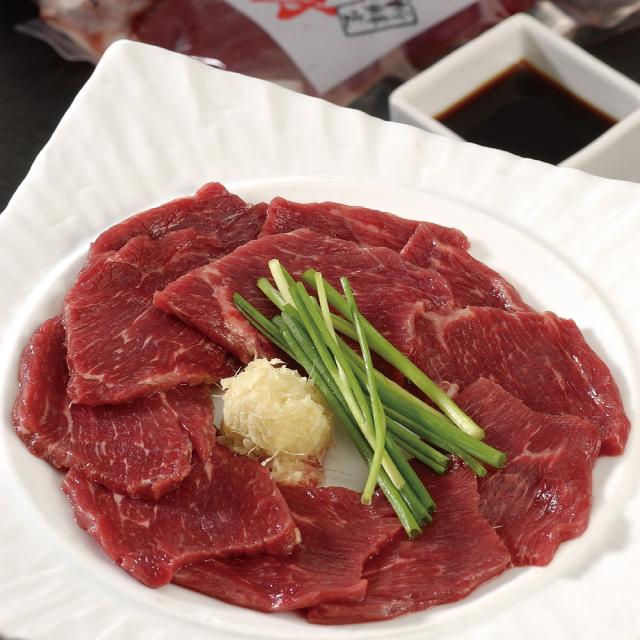 送料無料 長野 大正8年創業 馬刺専門店「若丸」 馬刺 400g / お取り寄せ グルメ 食品 ギフト プレゼント おすすめ