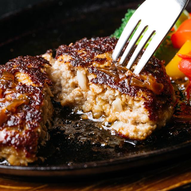 奈良 シェルブルー 山口シェフ監修 ステーキ屋さんの特選牛生ハンバーグ 150g×4 ハンバーグ 冷凍 冷凍食品 送料無料 の通販は