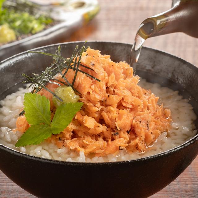 魚匠えびす 紅白の彩り 鮭と鰆の割烹風だし茶漬けセット 和風惣菜 お茶漬け 送料無料 【二重包装不可】【お届け不可地域：離島】 お取り寄せ 通販 お土産 お祝い プレゼント ギフト おすすめ