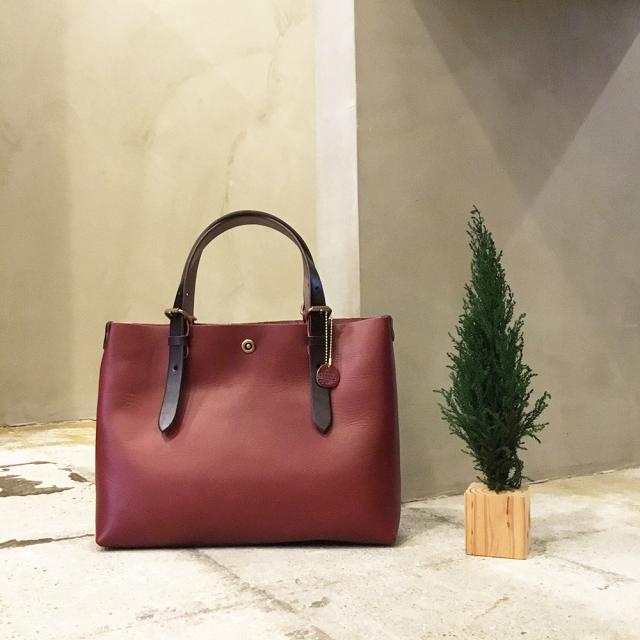 送料無料 【alto.】一枚革トートバッグ（Ｓ）AMSB-1002（ワイン）【ひょうご・神戸オンライン物産展】 / レザー 本革 手提げ 肩掛け お取り寄せ 通販 お土産 お祝い プレゼント ギフト おすすめ