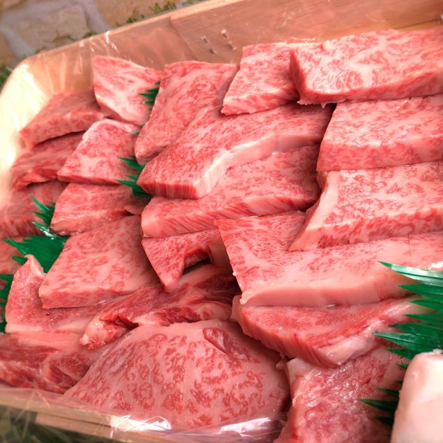 愛媛県産いしづち牛 厳選！ 雌 黒毛和牛 リブロース 焼肉仕かける 約490g A4-A5カテゴリー化 / 黒毛和牛 ブランド名牛 和牛 国産 お取り寄せ 食い道楽 お差し上げ物 御祝い