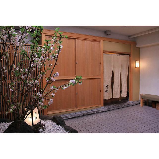 日本料理寺田 寺田繁監修 国産牛の和風牛すじ煮込み 120g×6 950018 4826-943 和風惣菜 送料無料 【二重包装不可】【お届け不可地域：北海道・沖縄・離島】 お取り寄せ 通販 お土産 お祝い プレゼント ギフト おすすめ