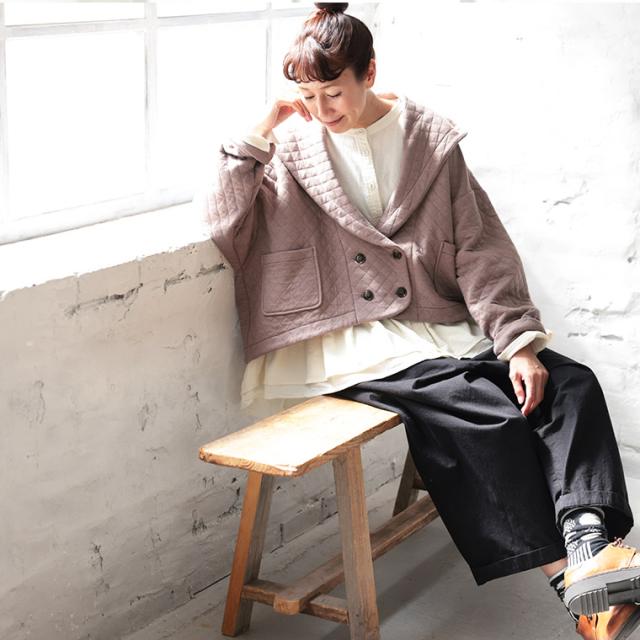 《通常販売START！》まぁるいキルトのジャケット レディース アウター 羽織り 長袖 ショート丈フード付き キルティング 中綿