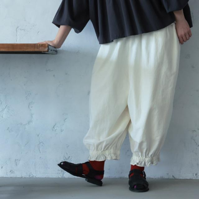 ふくろうと月 ちょこっとフリルなパンツ レディース バルーンパンツ コクーンパンツ 裾フリル ロング クロップド リネン混_3