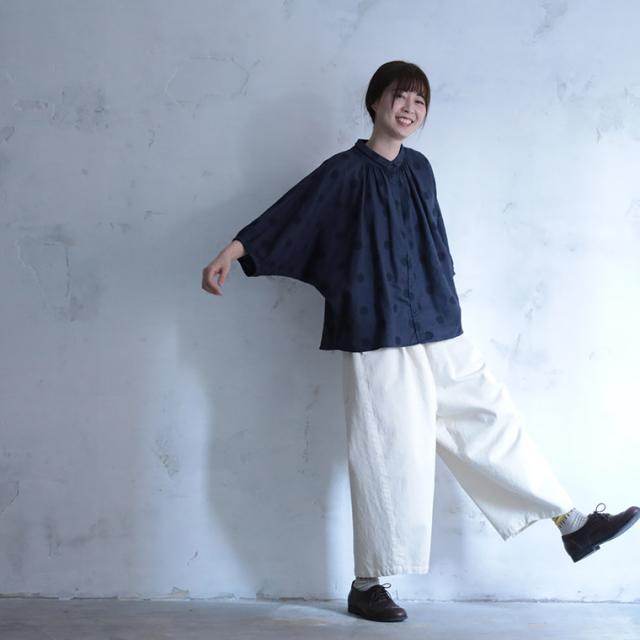 【一部予約/6月下旬より順次出荷】大人にも馴染むドット ほんのりドットな、ふんわりブラウス レディース トップス_3