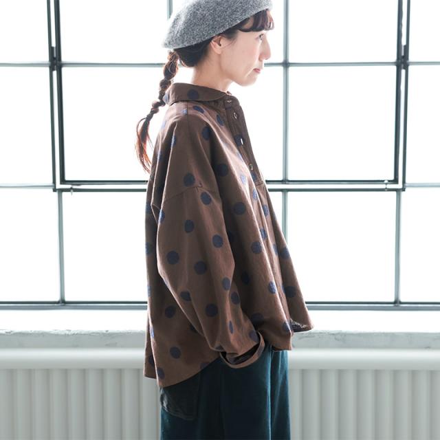 O.W.N「わがまま別注」大人にも馴染むドットの、まるい襟のプルオーバー レディース ブラウス シャツ リネン混 水玉 トップス_3