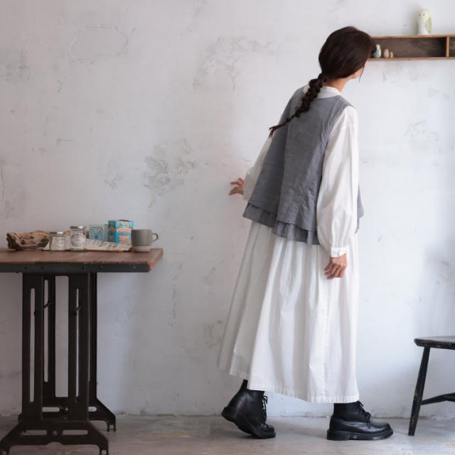 【ついに再入荷！】ふくろうと月 午後三時のベスト レディース ジレ ノースリーブ クルーネック フリル 綿 コットン トップス_3