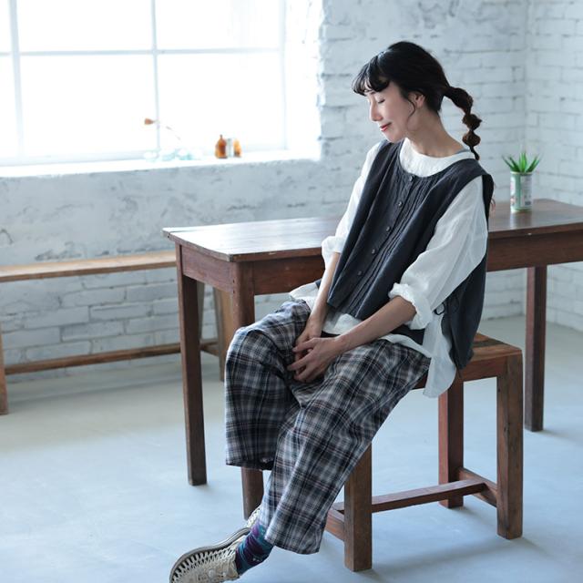 はちみつ堂 結ぶピンタックなベスト レディース ノースリーブ クルーネック ショート丈 麻混 リネン混 トップス_4
